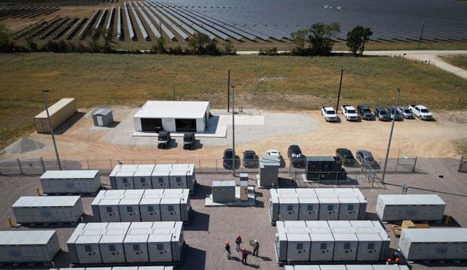 Aerial shot of texas solar and energy storage installation.